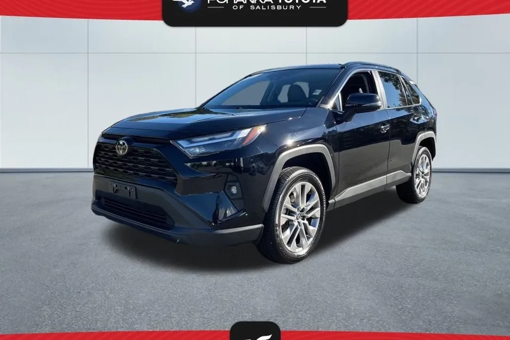 2023 Toyota RAV4 XLE Premium photo 1