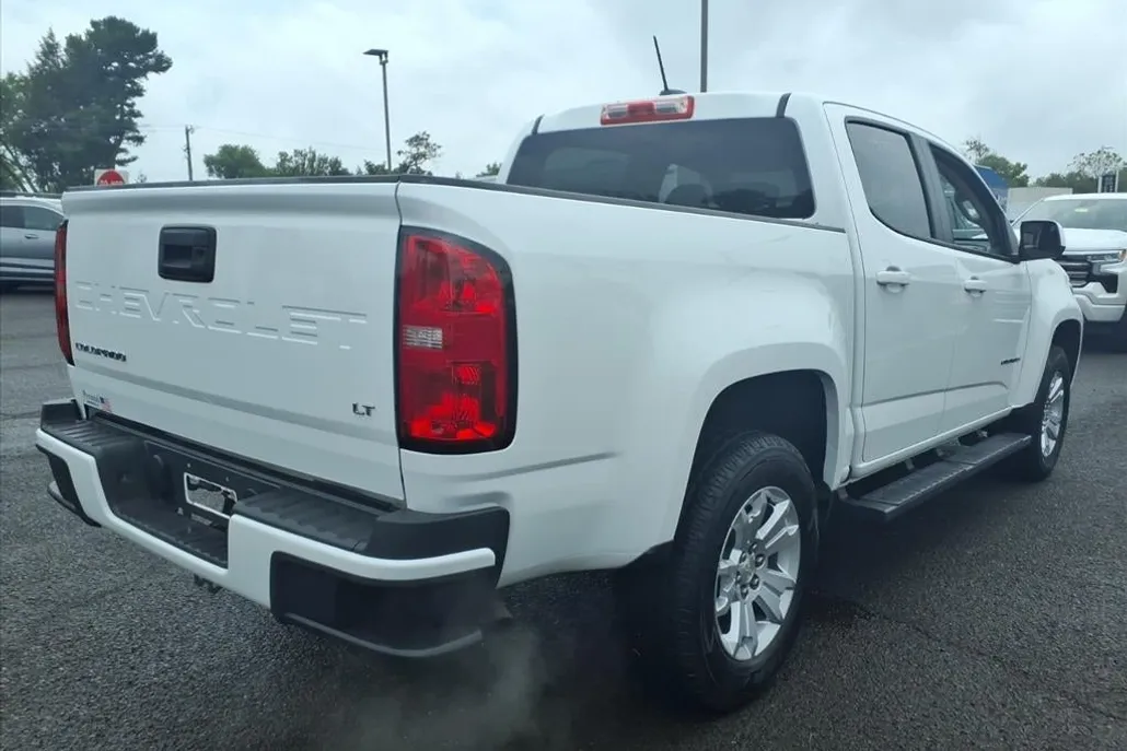2022 Chevrolet Colorado LT photo 1