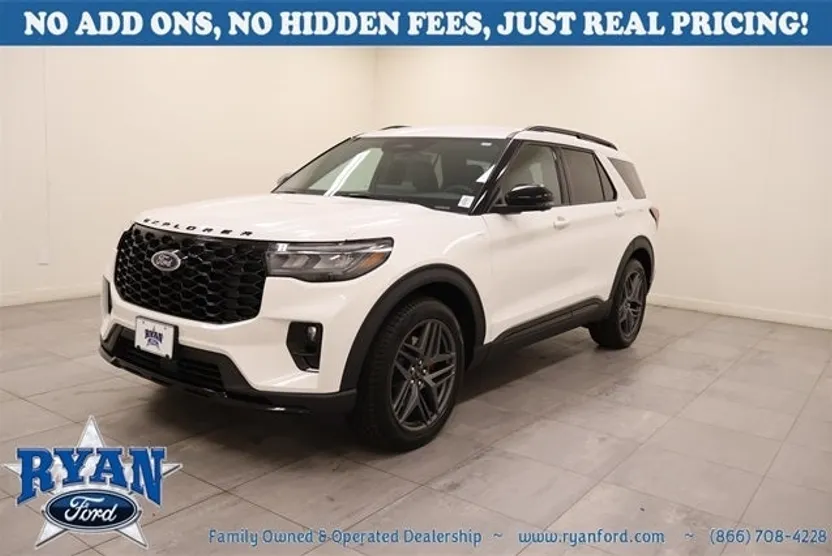 2025 Ford Explorer ST-Line photo 1