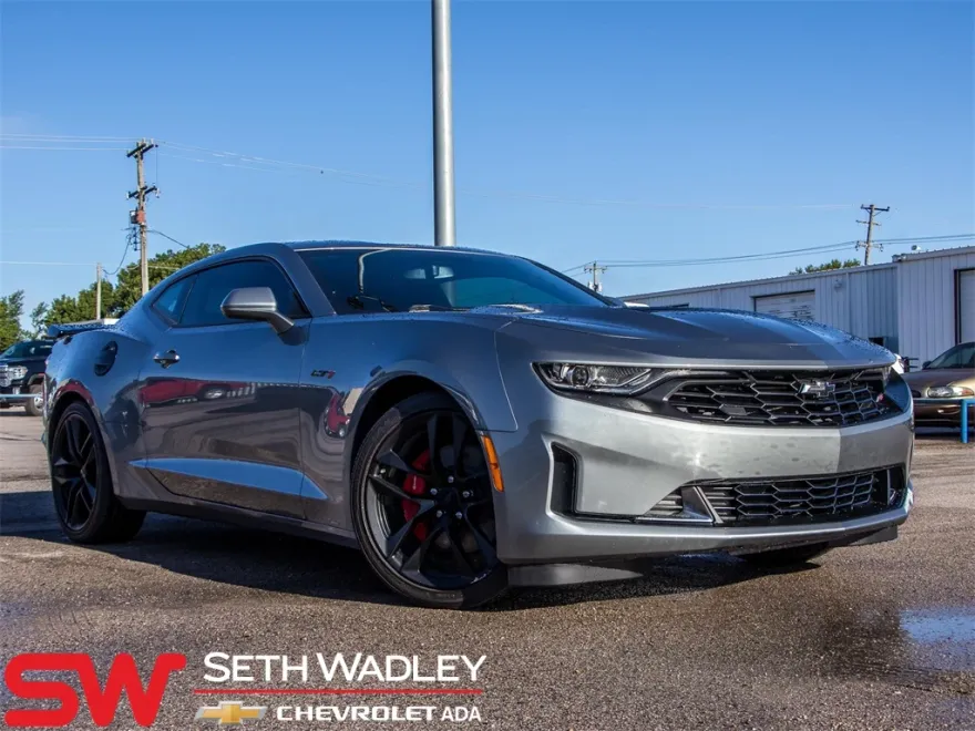 2023 Chevrolet Camaro LT1 photo 1