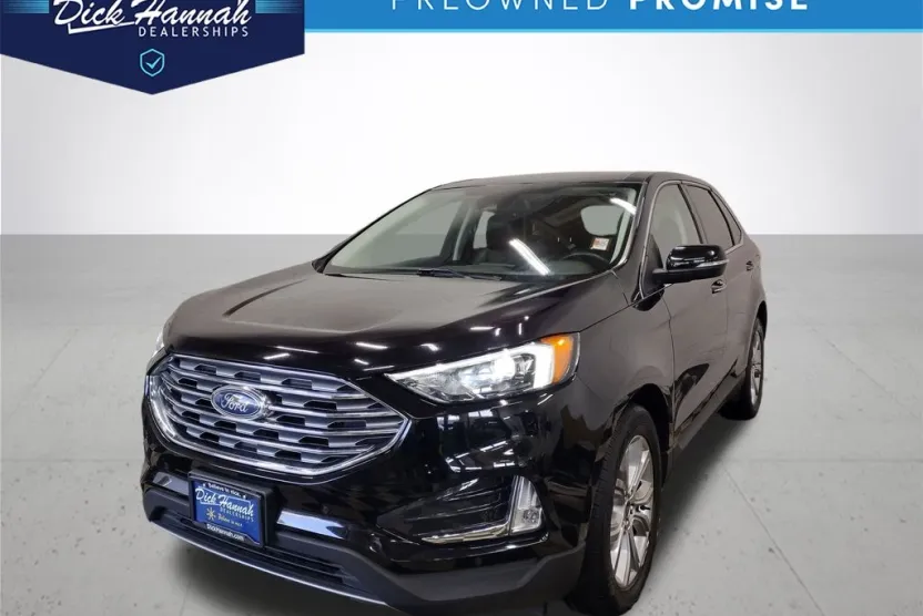 2022 Ford Edge Titanium photo 1