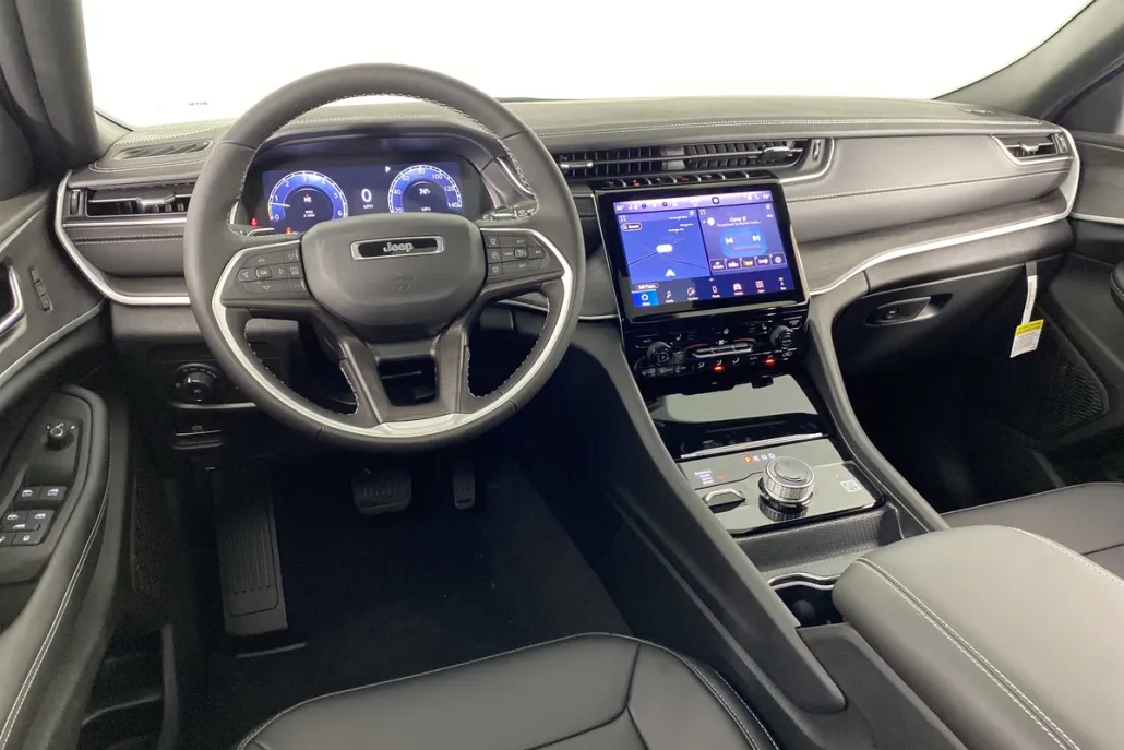 2025 Jeep Grand Cherokee Limited photo 1