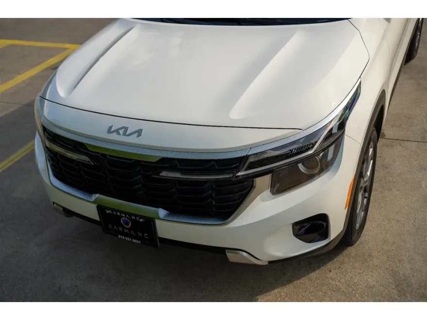 2024 Kia Seltos S photo 9