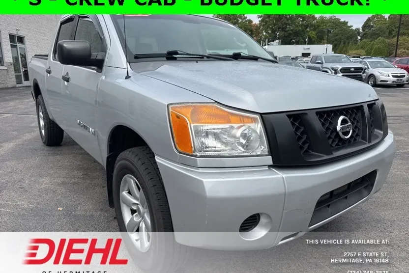 2011 Nissan Titan S Crew Cab photo 1