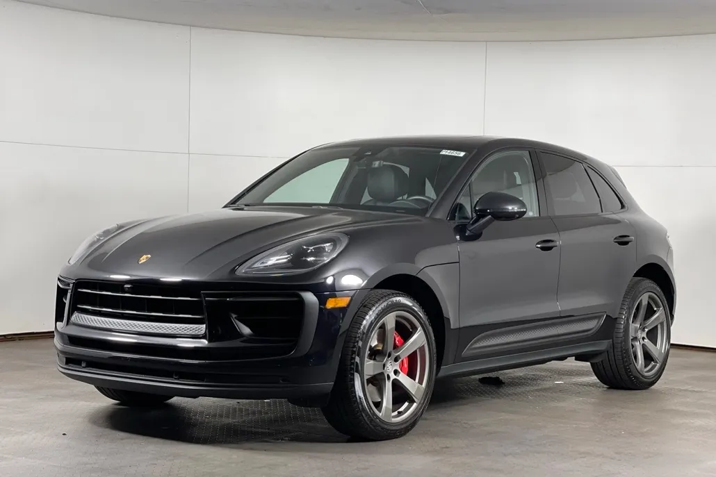 2022 Porsche Macan S photo 1