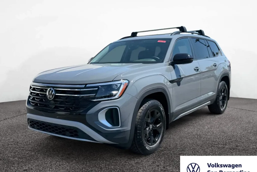 2026 Volkswagen Atlas Peak Edition SE photo 1