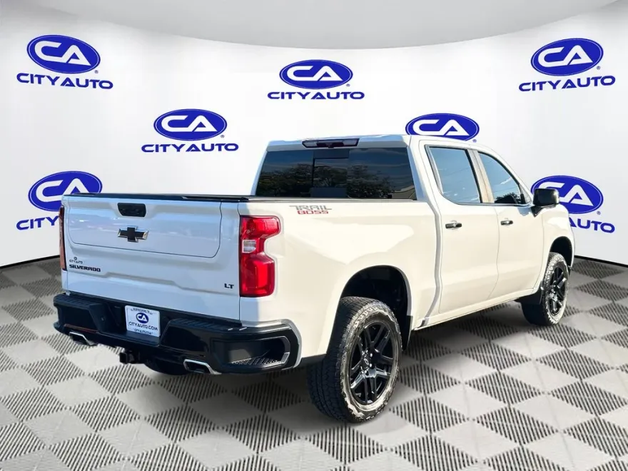 2023 Chevrolet Silverado 1500 LT Trail Boss photo 1