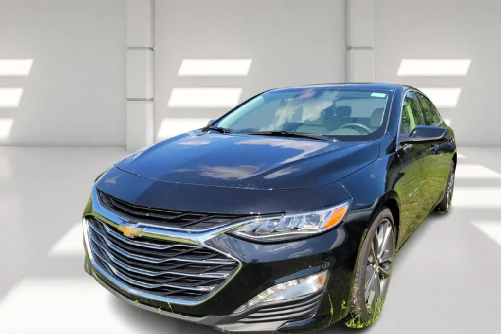 2024 Chevrolet Malibu Premier 2LT photo 1
