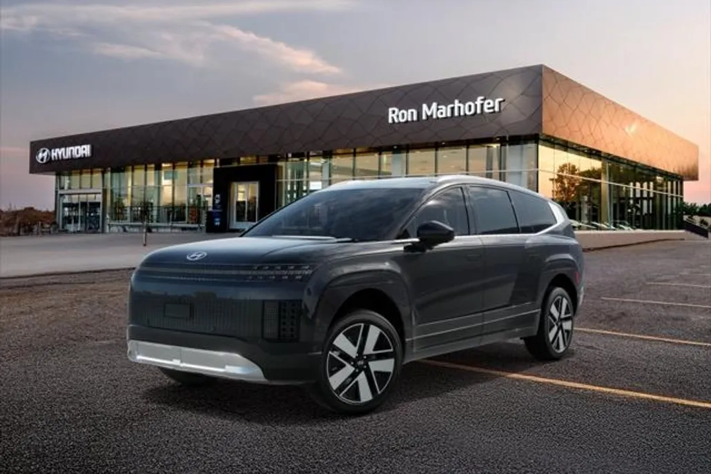 2026 Hyundai Ioniq SEL photo 1