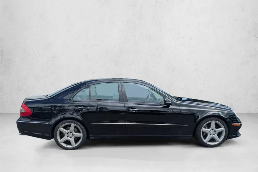 2009 Mercedes Benz E 350 Sedan photo 1