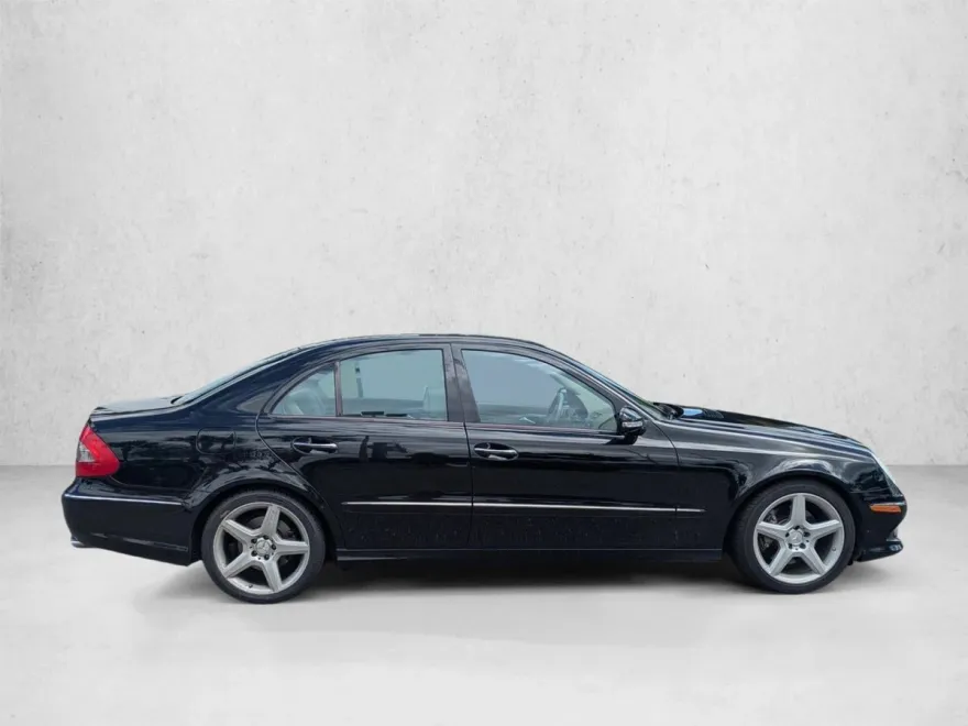 2009 Mercedes Benz E 350 Sedan photo 1