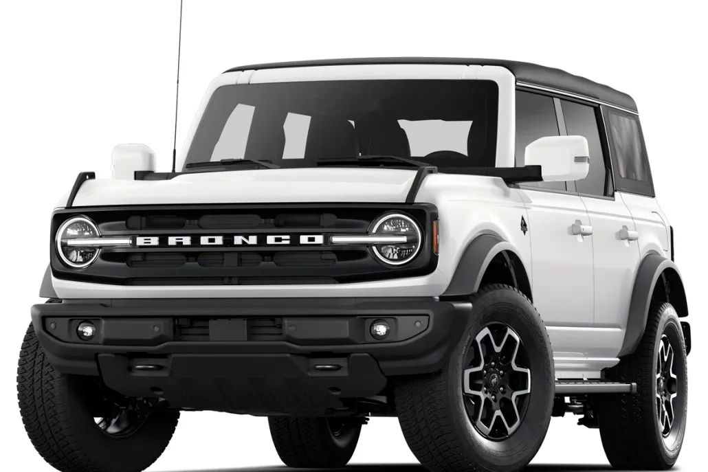 2025 Ford Bronco Outer Banks photo 1