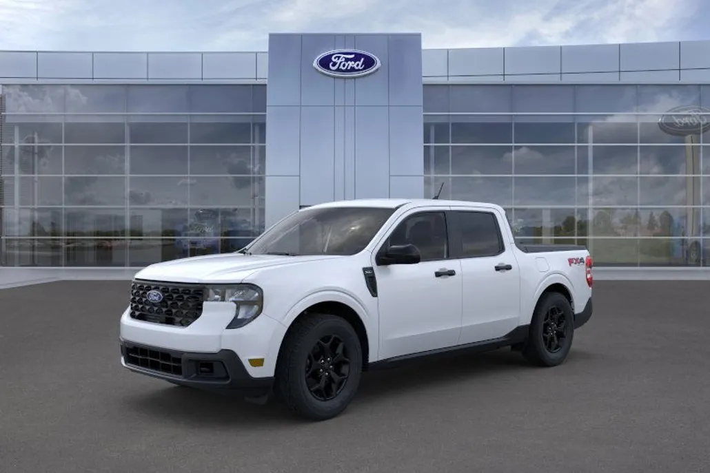 2025 Ford Maverick XLT photo 1