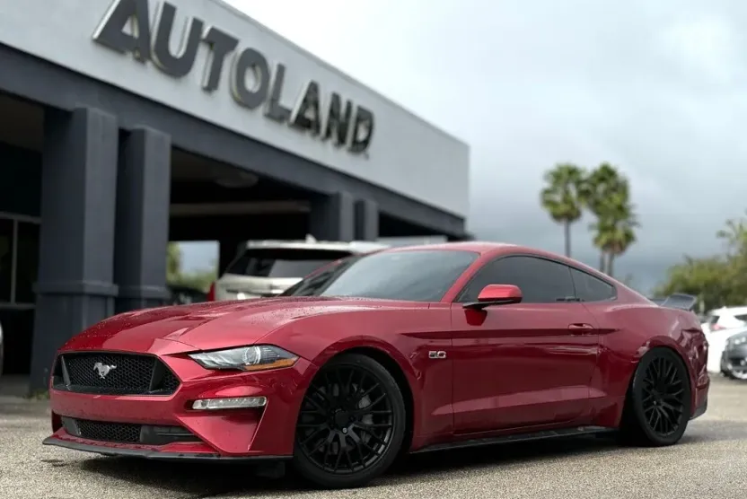 2020 Ford Mustang GT photo 1