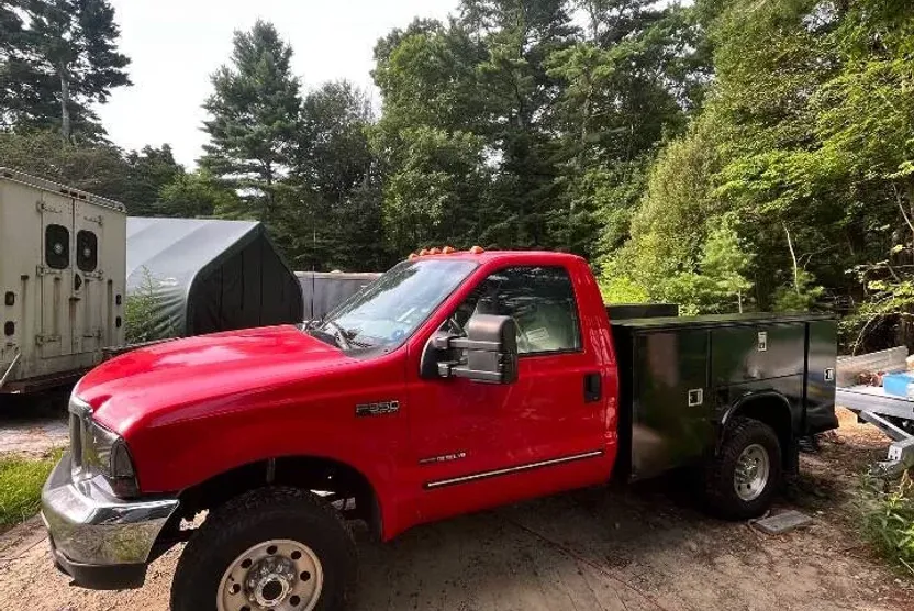 2000 Ford F-350 XLT photo 1