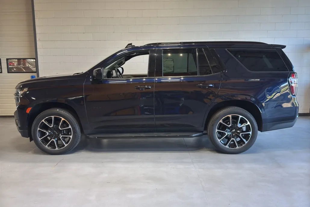 2022 Chevrolet Tahoe RST photo 1