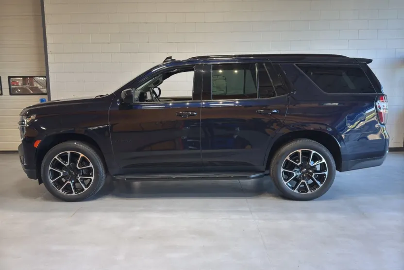 2022 Chevrolet Tahoe RST photo 1