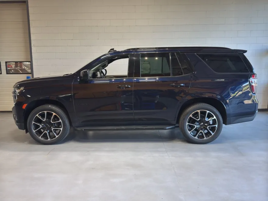2022 Chevrolet Tahoe RST photo 1