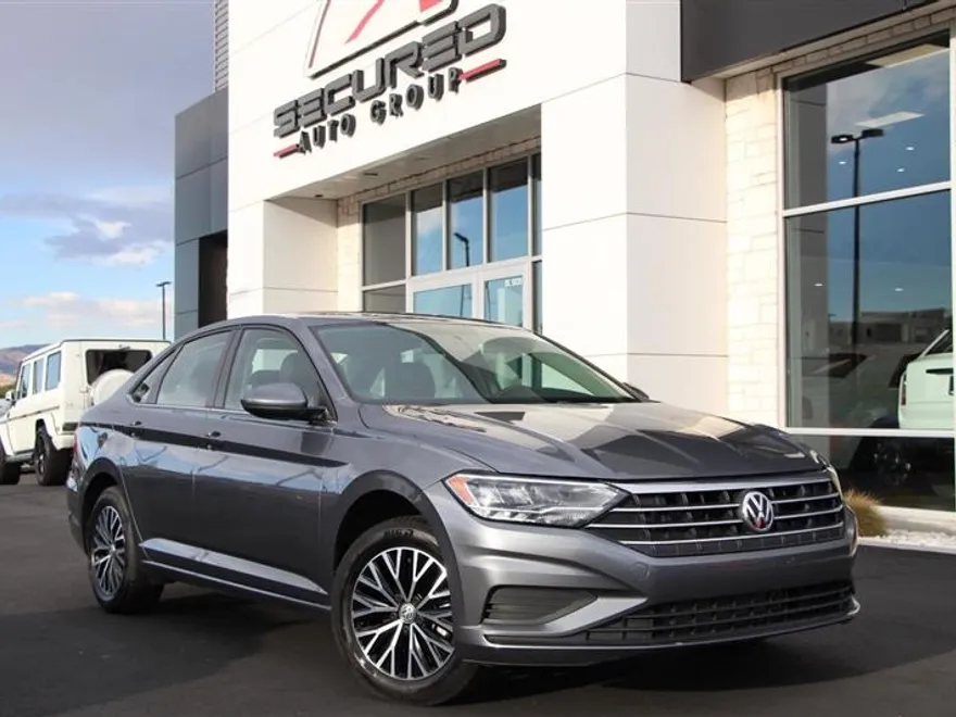 2021 Volkswagen Jetta S R-Line photo 1
