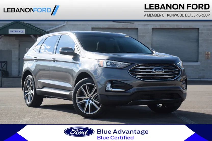 2022 Ford Edge Titanium photo 1
