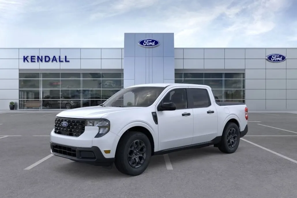 2025 Ford Maverick XLT photo 1