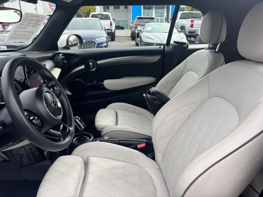 2020 Mini Cooper Convertible Signature photo 1