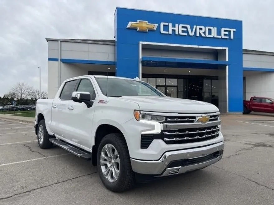 2025 Chevrolet Silverado 1500 LTZ photo 1