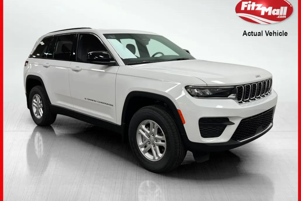 2025 Jeep Grand Cherokee Laredo photo 1