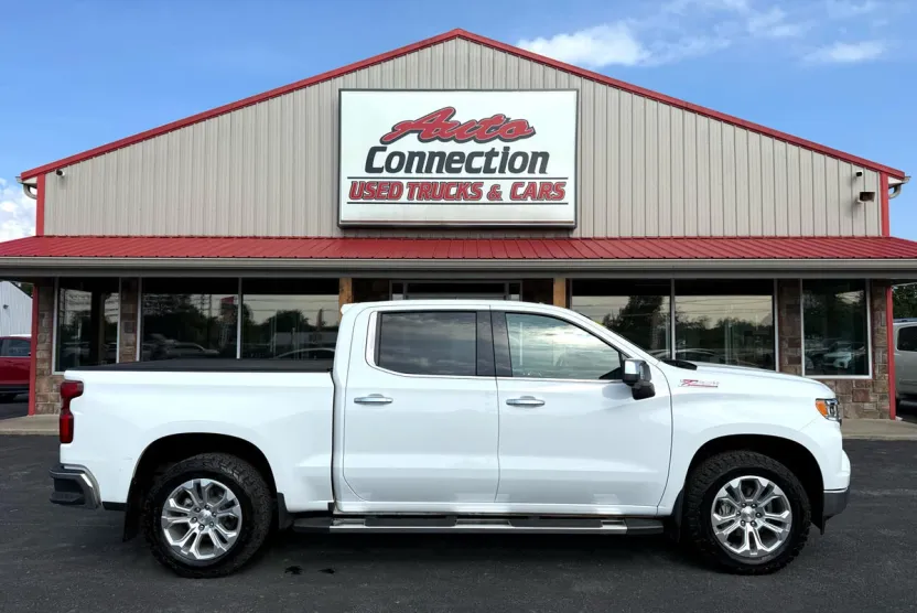 2023 Chevrolet Silverado 1500 LTZ photo 1