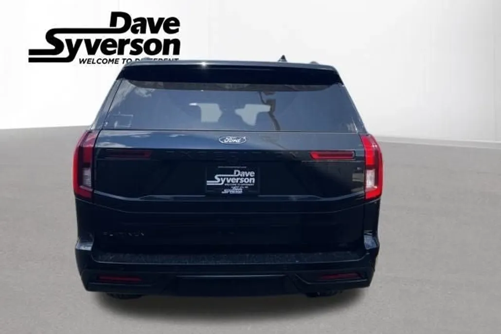2025 Ford Expedition Platinum photo 1