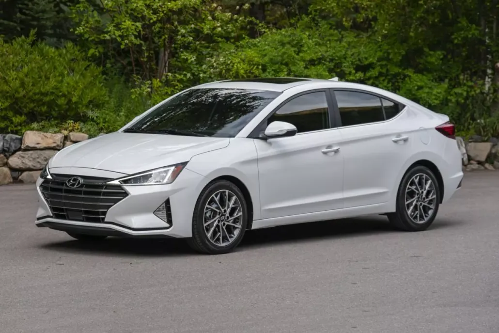 2020 Hyundai Elantra SEL photo 1