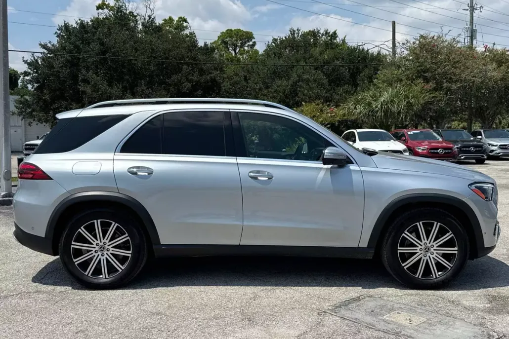 2024 Mercedes Benz GLE 350 4MATIC photo 1