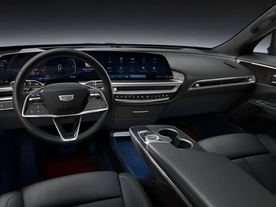2025 Cadillac Lyriq Luxury photo 8