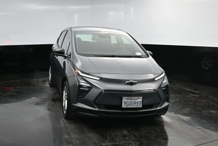 2023 Chevrolet Bolt EV 1LT photo 1