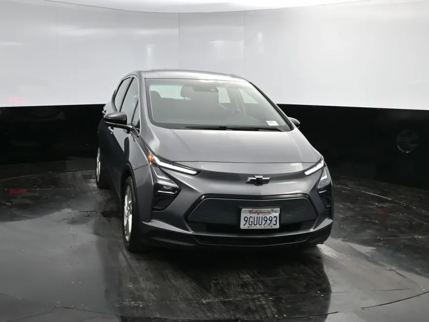 2023 Chevrolet Bolt EV 1LT photo 1