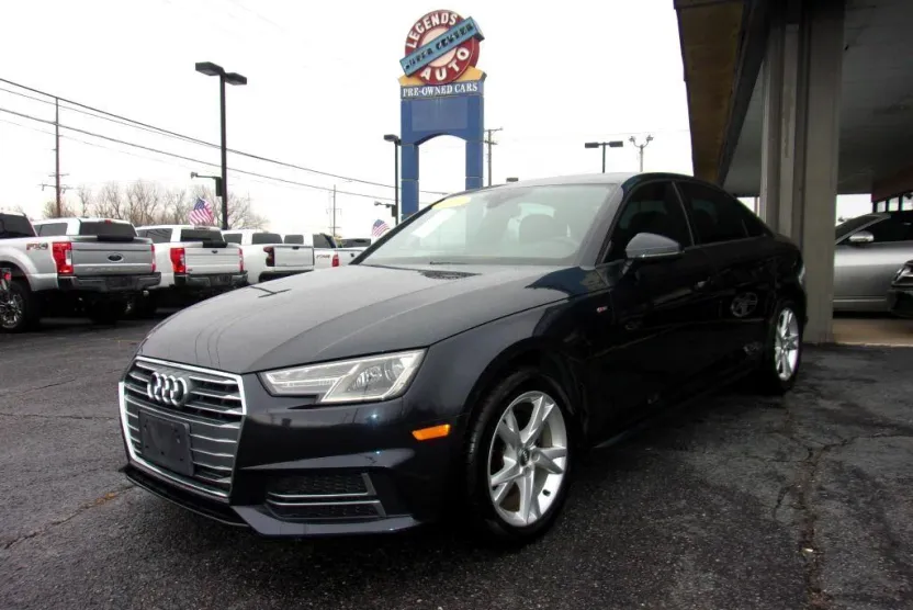 2018 Audi A4 2.0T Premium photo 1