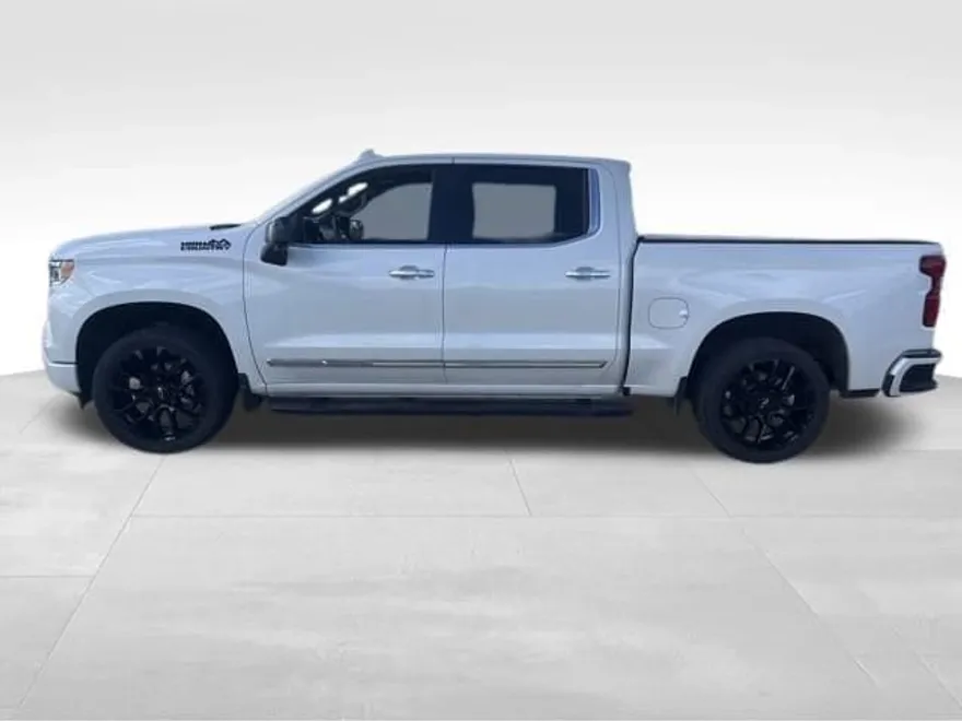 2025 Chevrolet Silverado 1500 High Country photo 1