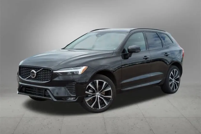 2025 Volvo XC60 Plus B5 photo 1