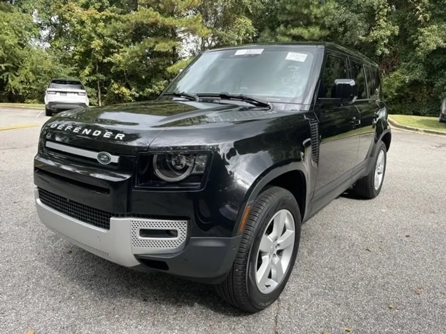 2024 Land Rover Defender S photo 1