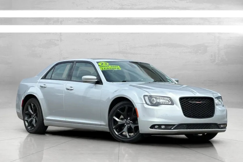 2023 Chrysler 300 S photo 1