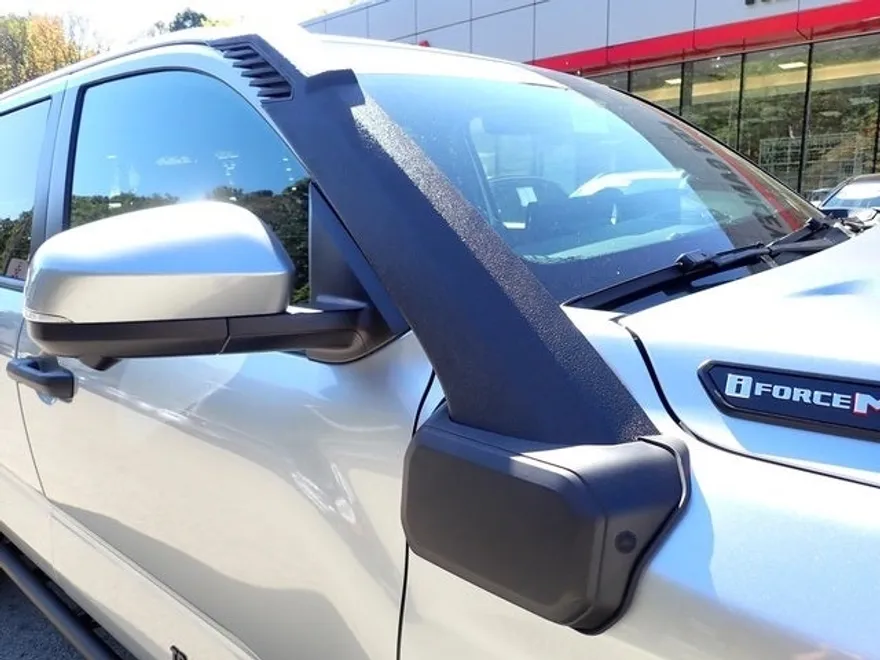 2025 Toyota Tacoma Trailhunter photo 1