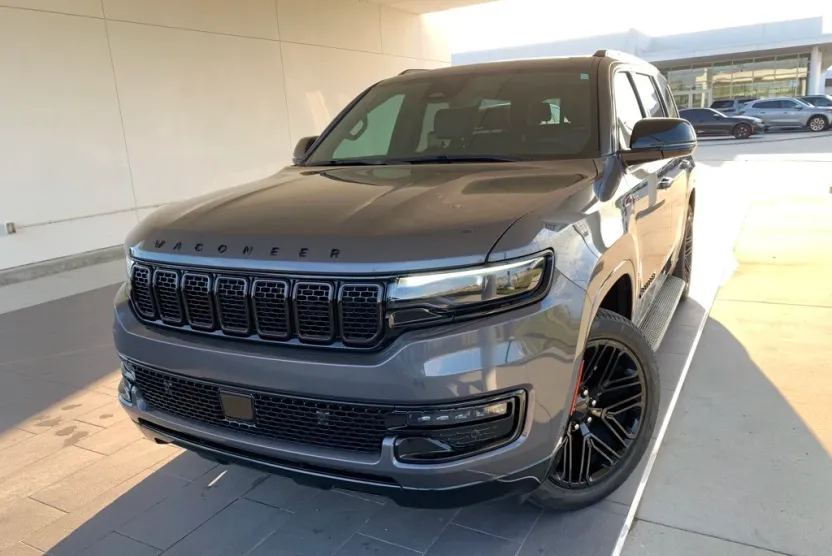 2023 Jeep Wagoneer Series II Carbide photo 1