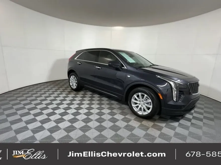 2023 Cadillac XT4 Luxury photo 1