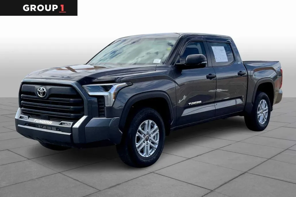 2024 Toyota Tundra SR5 photo 1