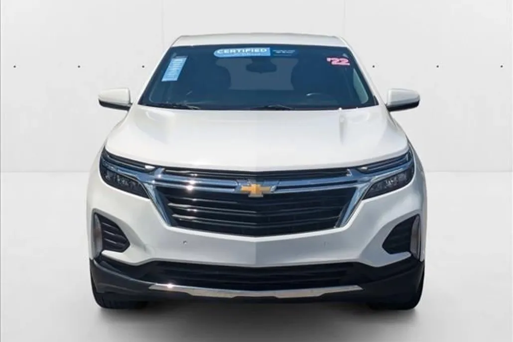 2022 Chevrolet Equinox LT photo 1