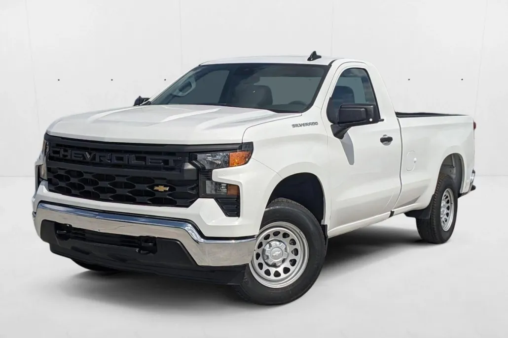 2025 Chevrolet Silverado 1500 photo 1