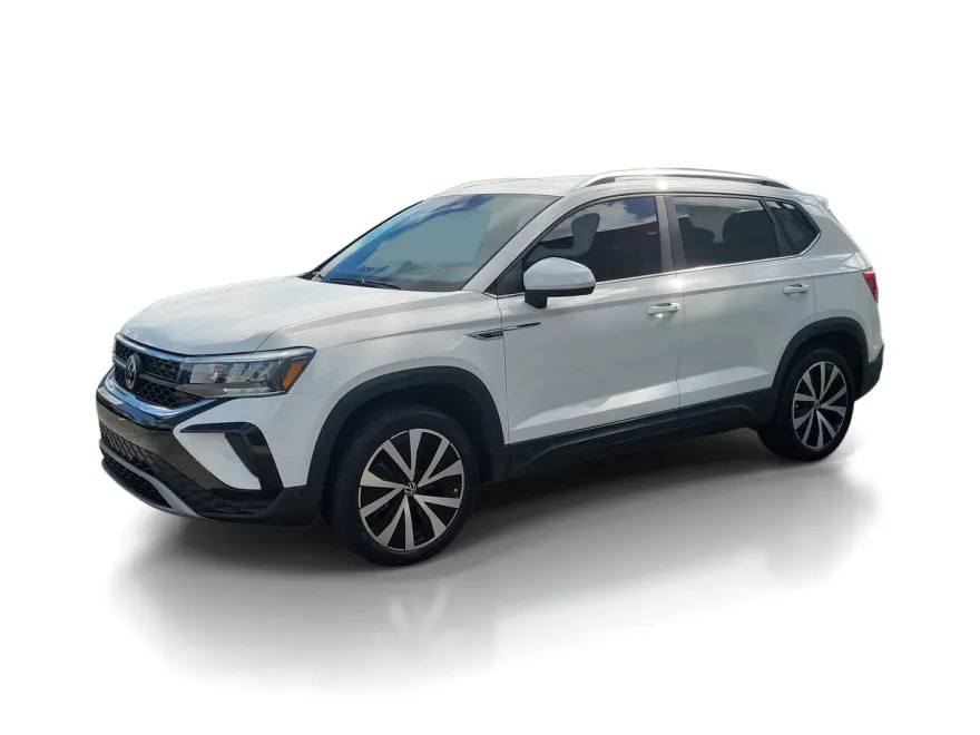 2022 Volkswagen Taos SE photo 1