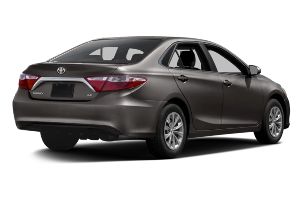 2016 Toyota Camry LE photo 1