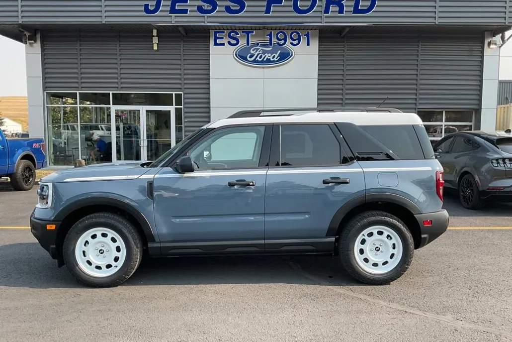 2025 Ford Bronco Sport Heritage photo 1