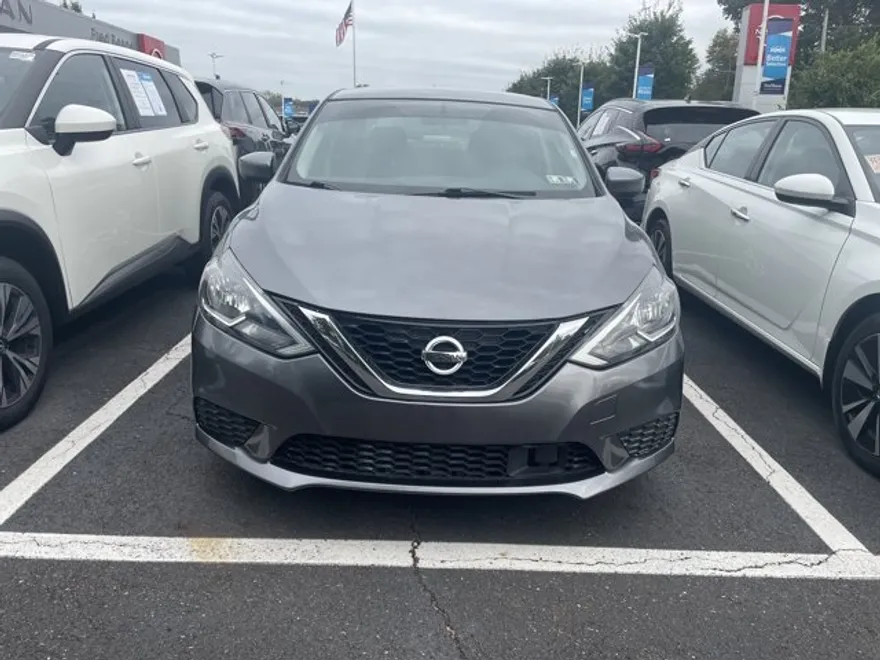 2019 Nissan Sentra S photo 1